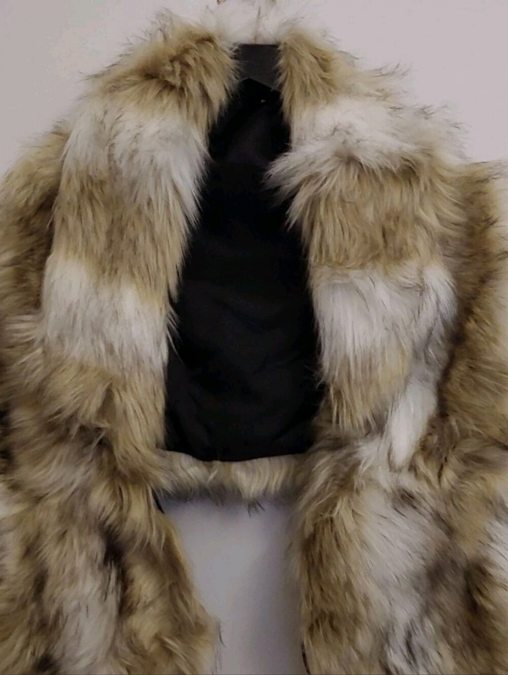 CARACILIA Faux Fur Wrap, Shrug Jacket - Taupe & Cream Super Soft Large Quiet Lux